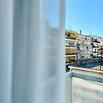 Feel At - - 1 Apartament
