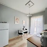 Feel At - - 1 Apartament