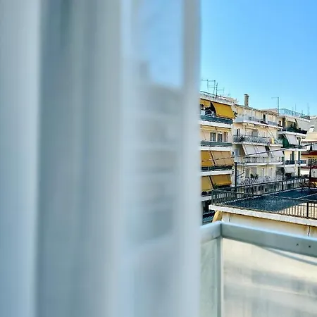 Feel At - - 1 Apartment