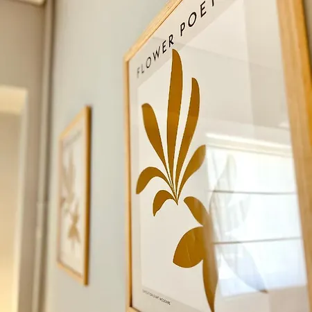 Feel At - - 1 Apartment *