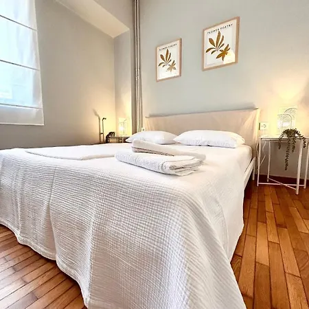 Feel At - - 1 Apartment *